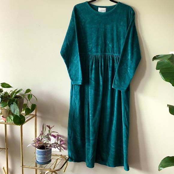 Soft Emerald Green Maxi Dress - Picture 6 of 7